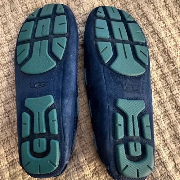 UGG Moccasins Women’s (Authentic) - Picture 7 of 11